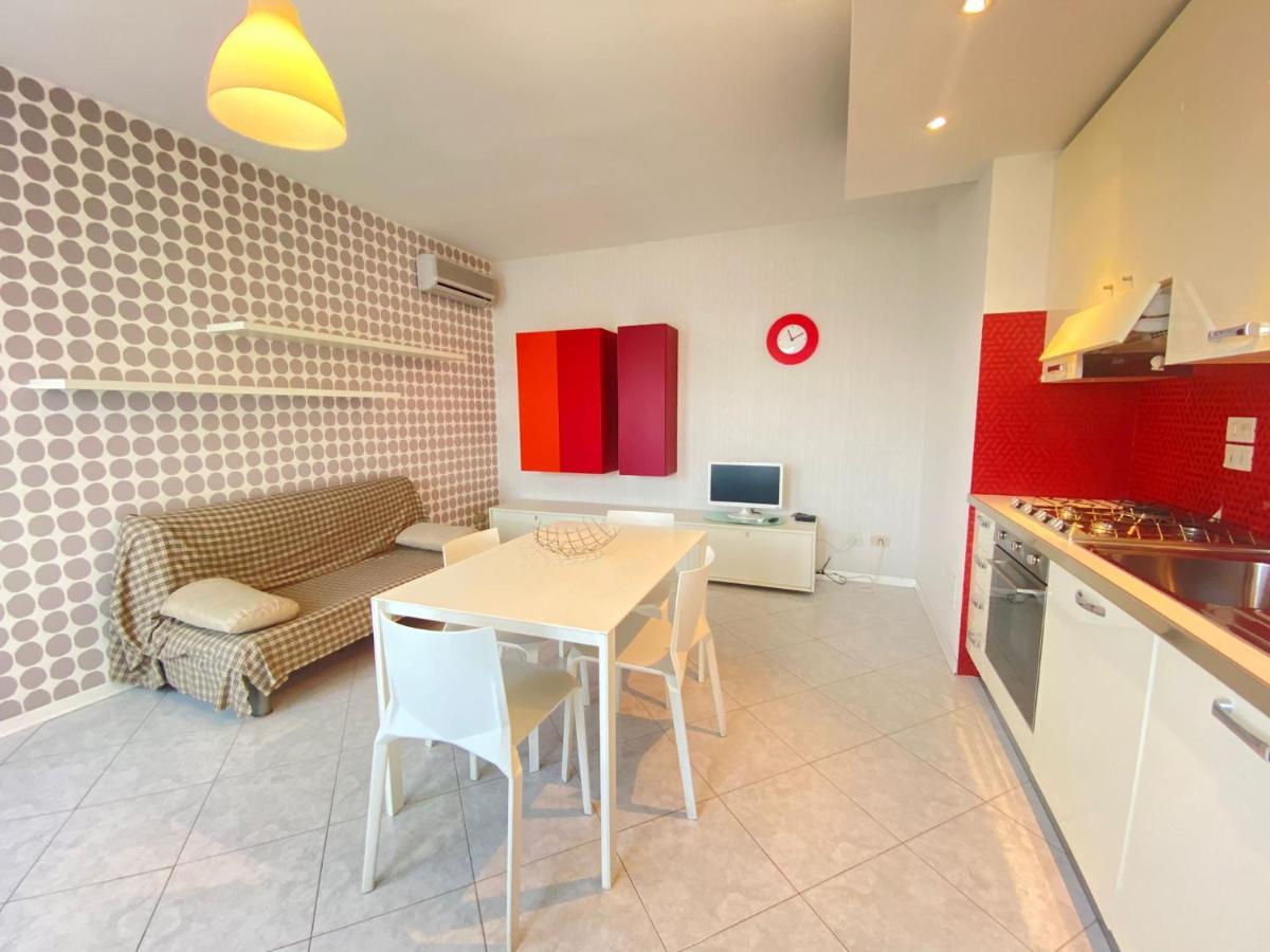 Venere Apartament Tirrenia Exterior foto